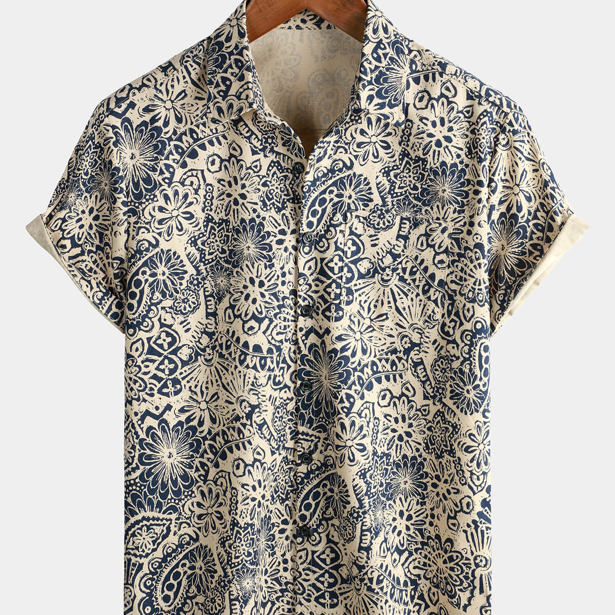 Chemise boutonnée vintage à imprimé cachemire des années 70 avec poche à fleurs rétro pour hommes